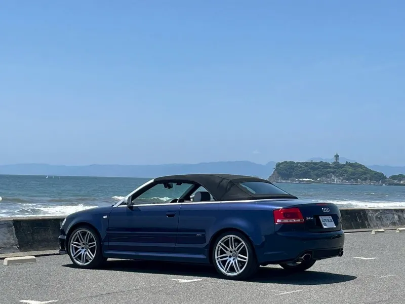 アウディ RS4 カブリオレ