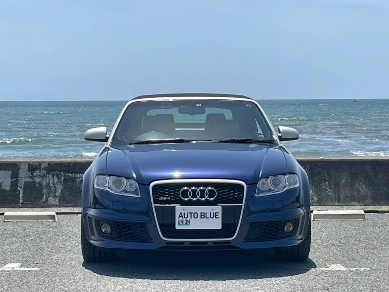 アウディ RS4 カブリオレ