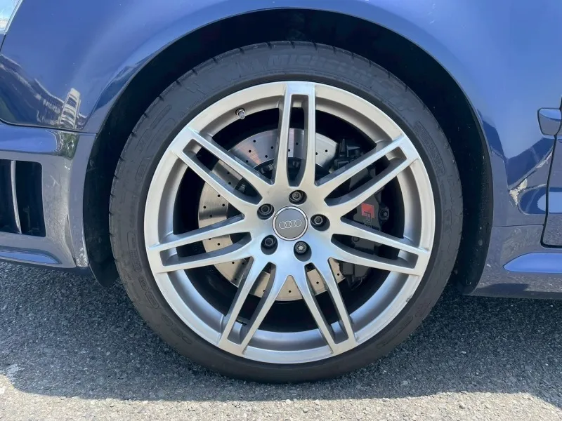 アウディ RS4 カブリオレ