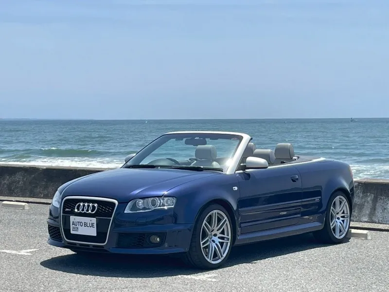 アウディ RS4 カブリオレ
