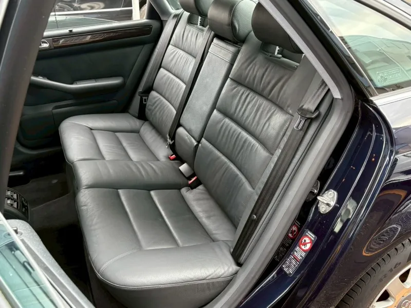 アウディ A6 2.8クワトロ