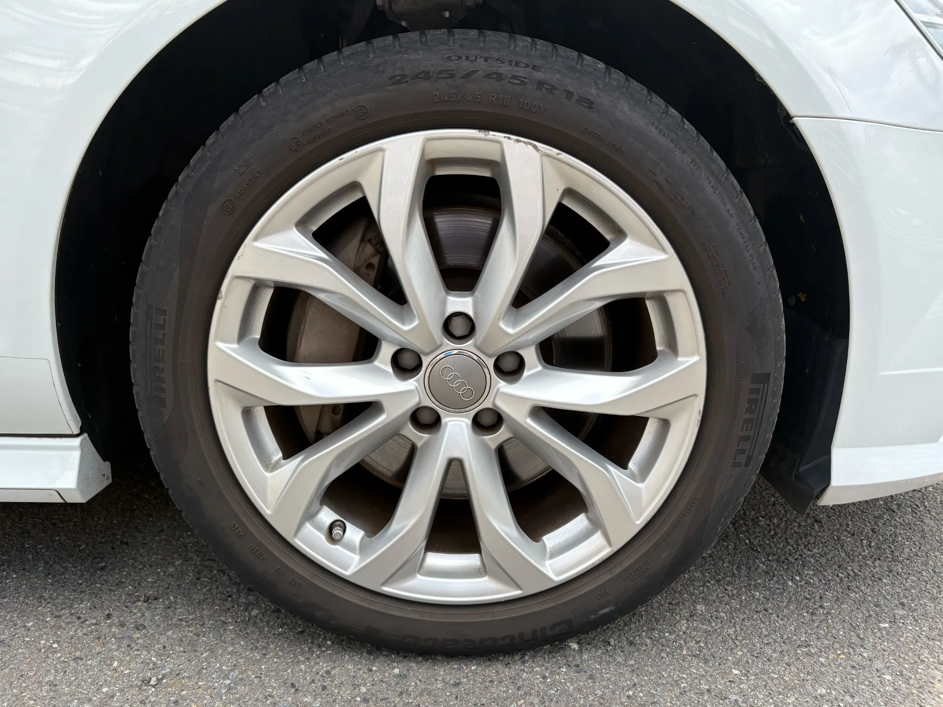 A6アバント2.0クワトロ（4G後期）